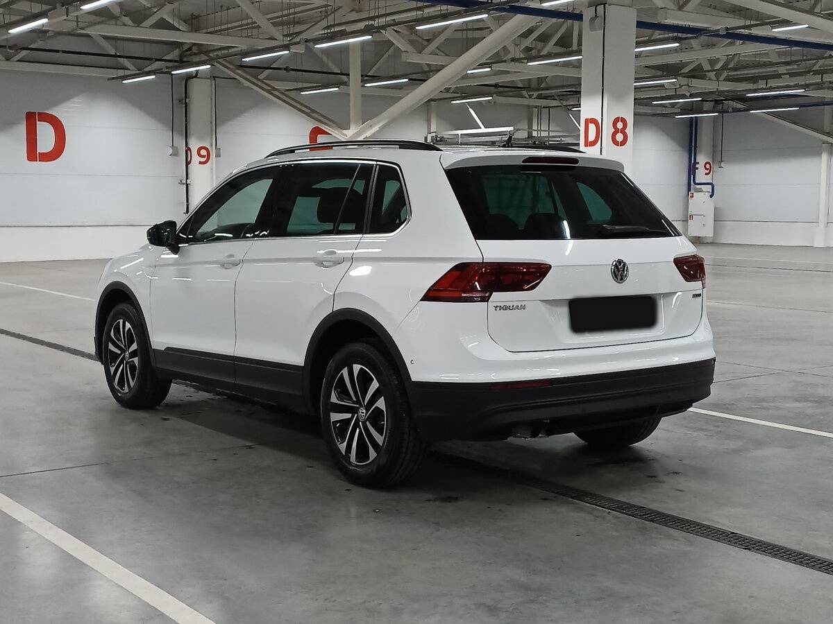 Купить Volkswagen Tiguan с пробегом. Фото: #6