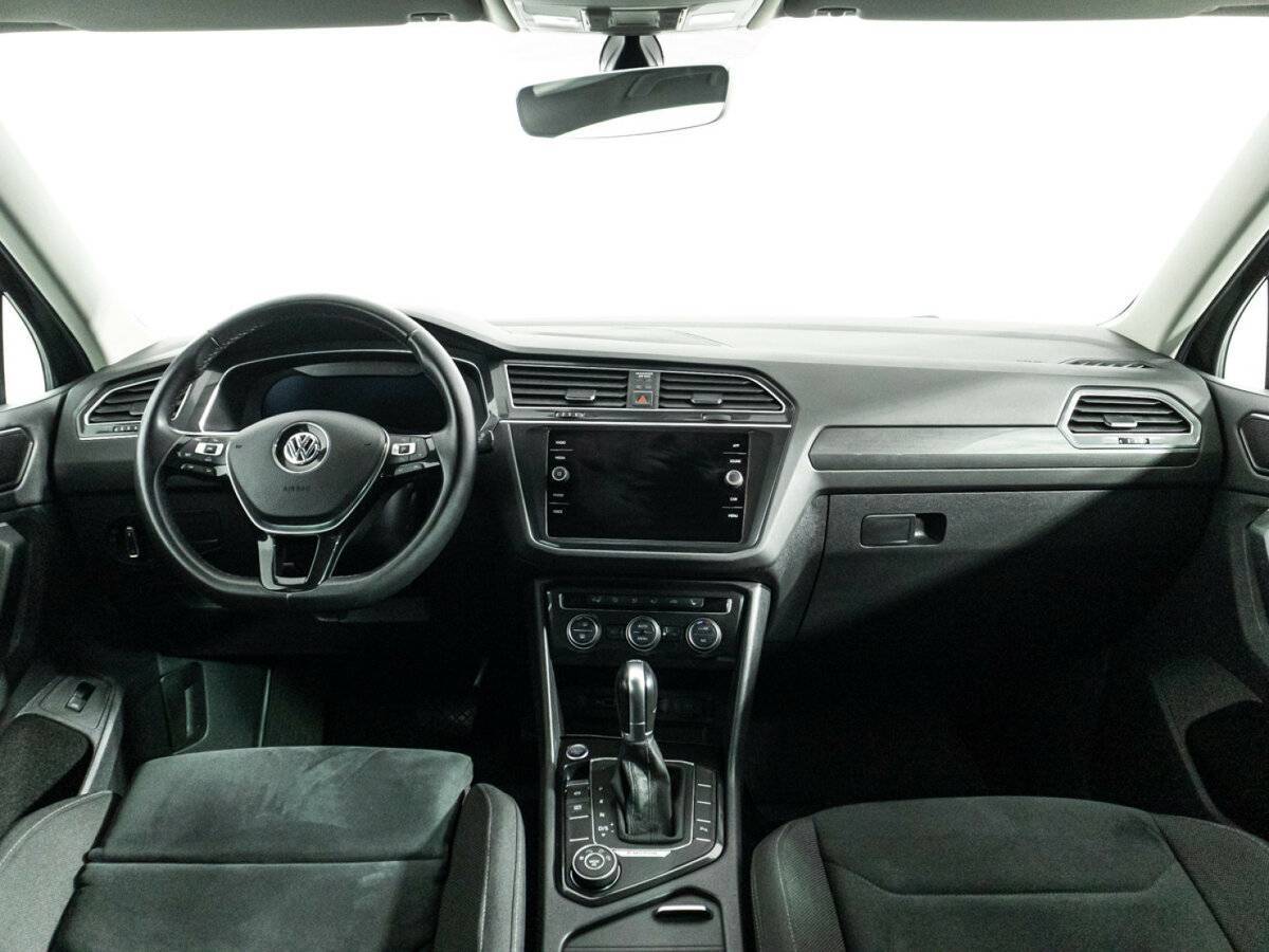 Купить Volkswagen Tiguan с пробегом. Фото: #12
