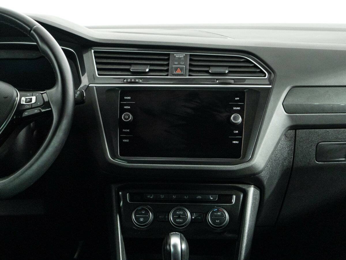 Купить Volkswagen Tiguan с пробегом. Фото: #13