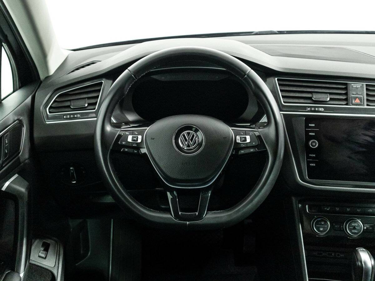 Купить Volkswagen Tiguan с пробегом. Фото: #21