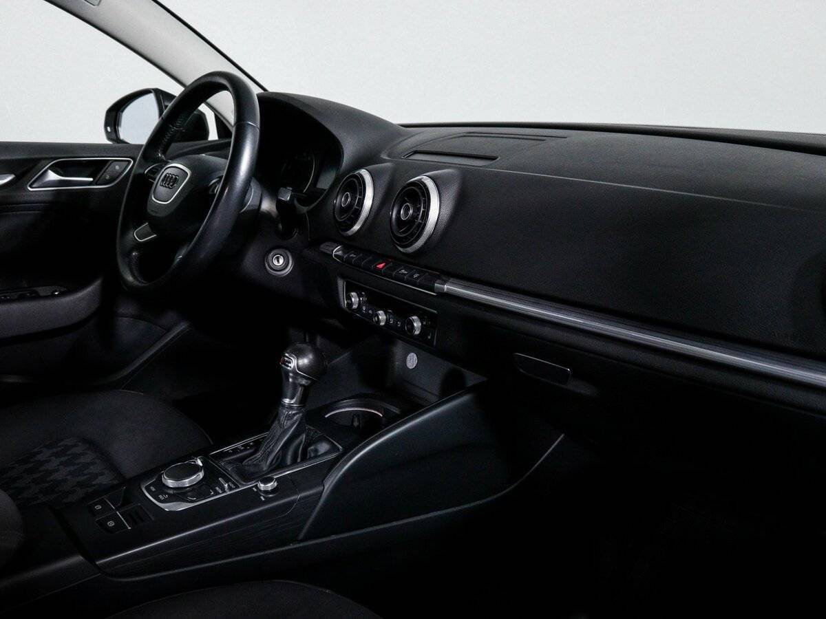 Купить Audi A3 с пробегом. Фото: #8
