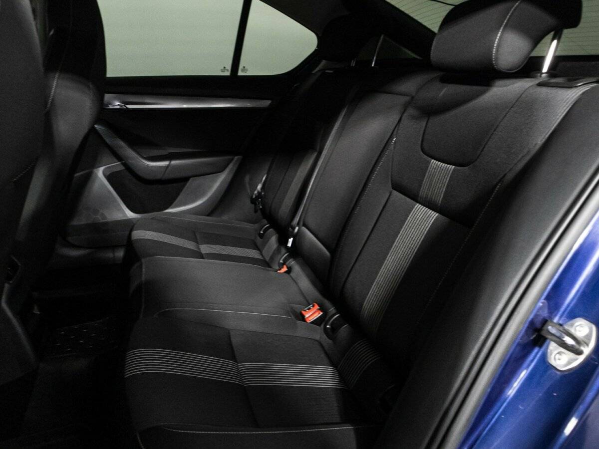 Купить Skoda Octavia с пробегом. Фото: #9