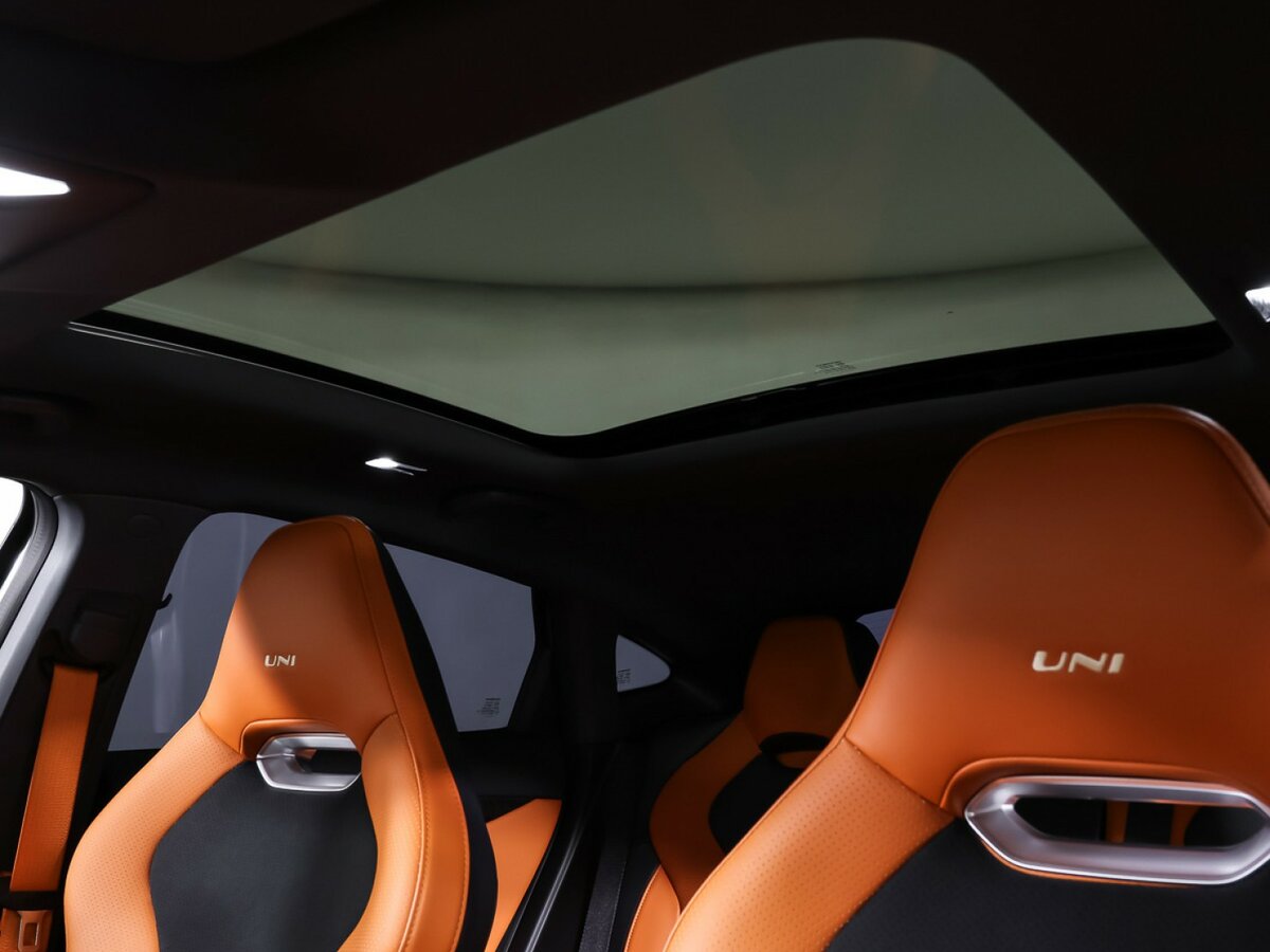 Купить Changan UNI-V с пробегом. Фото: #14