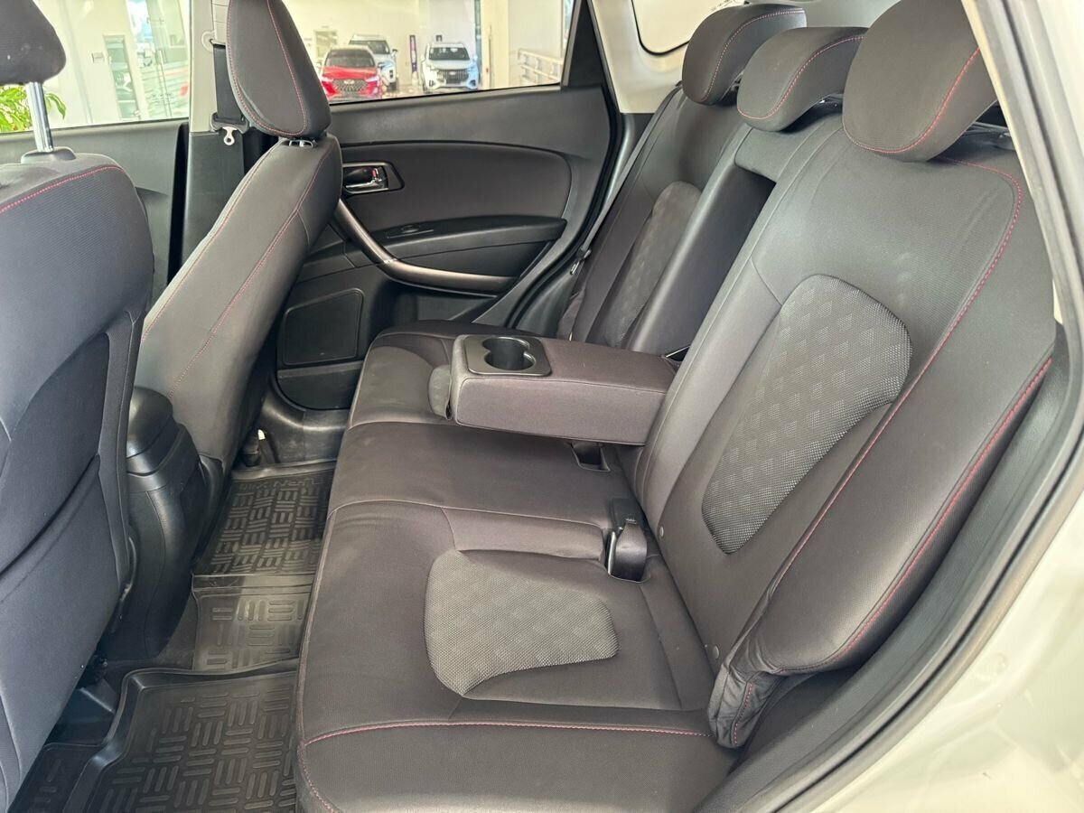 Купить FAW Besturn X80 с пробегом. Фото: #23