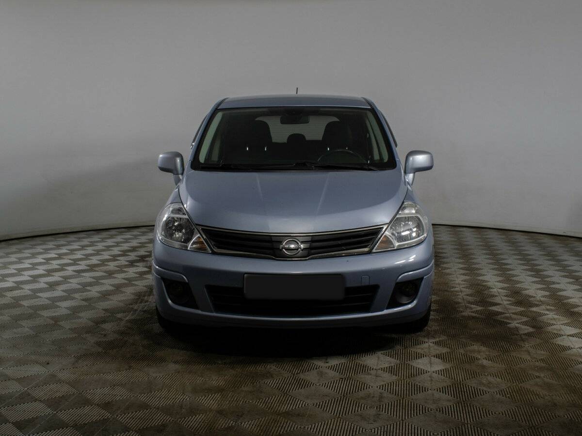 Купить Nissan Tiida с пробегом. Фото: #1