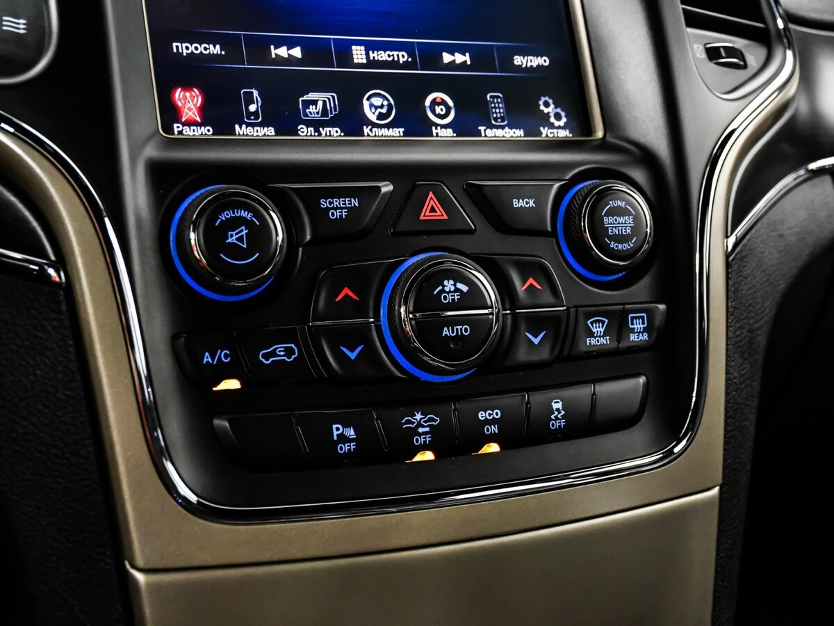 Купить Jeep Grand Cherokee с пробегом. Фото: #18