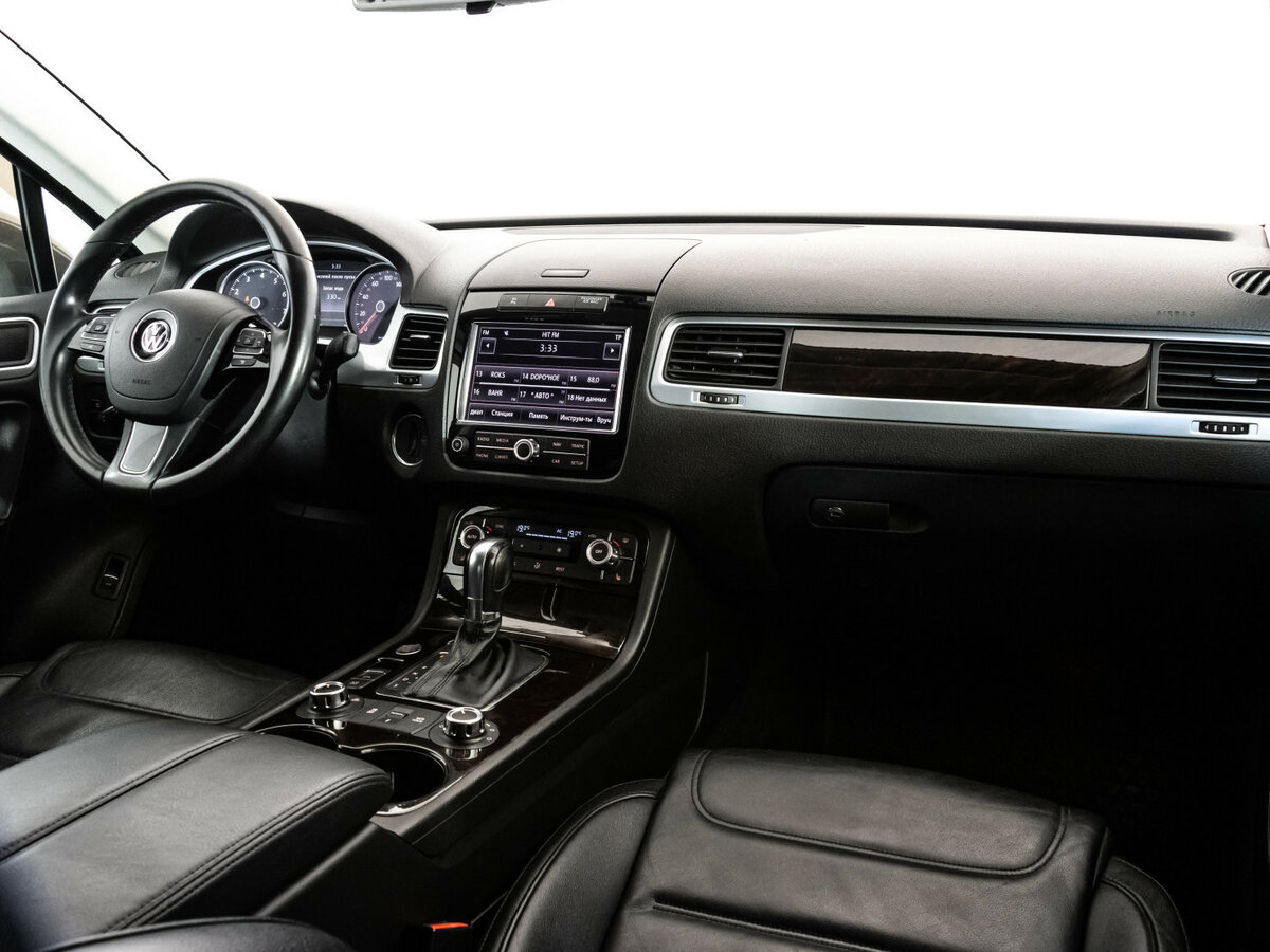 Купить Volkswagen Touareg с пробегом. Фото: #6