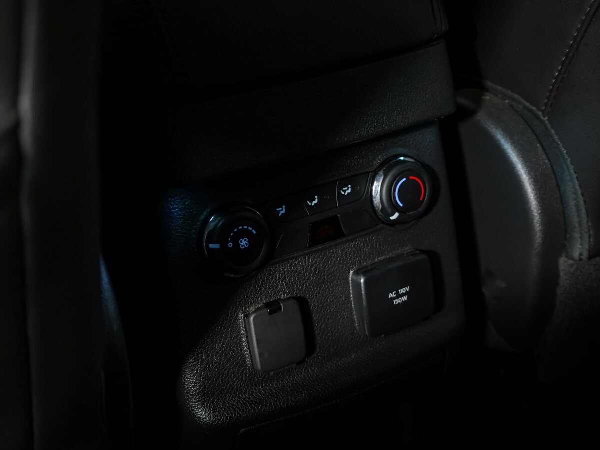 Купить Ford Explorer с пробегом. Фото: #27