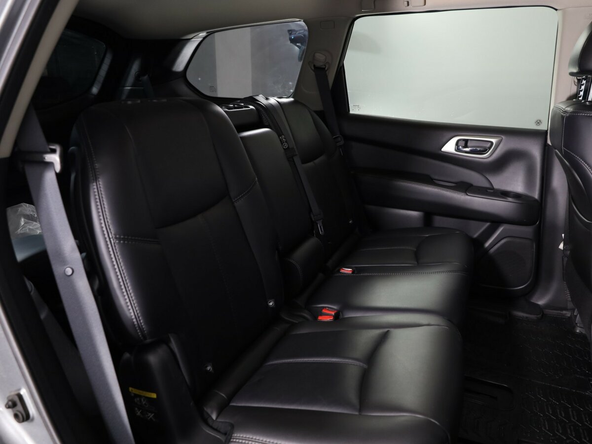 Купить Nissan Pathfinder с пробегом. Фото: #11