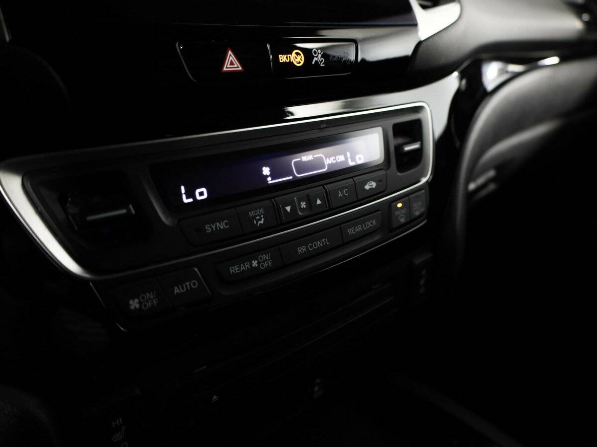 Купить Honda Pilot с пробегом. Фото: #19