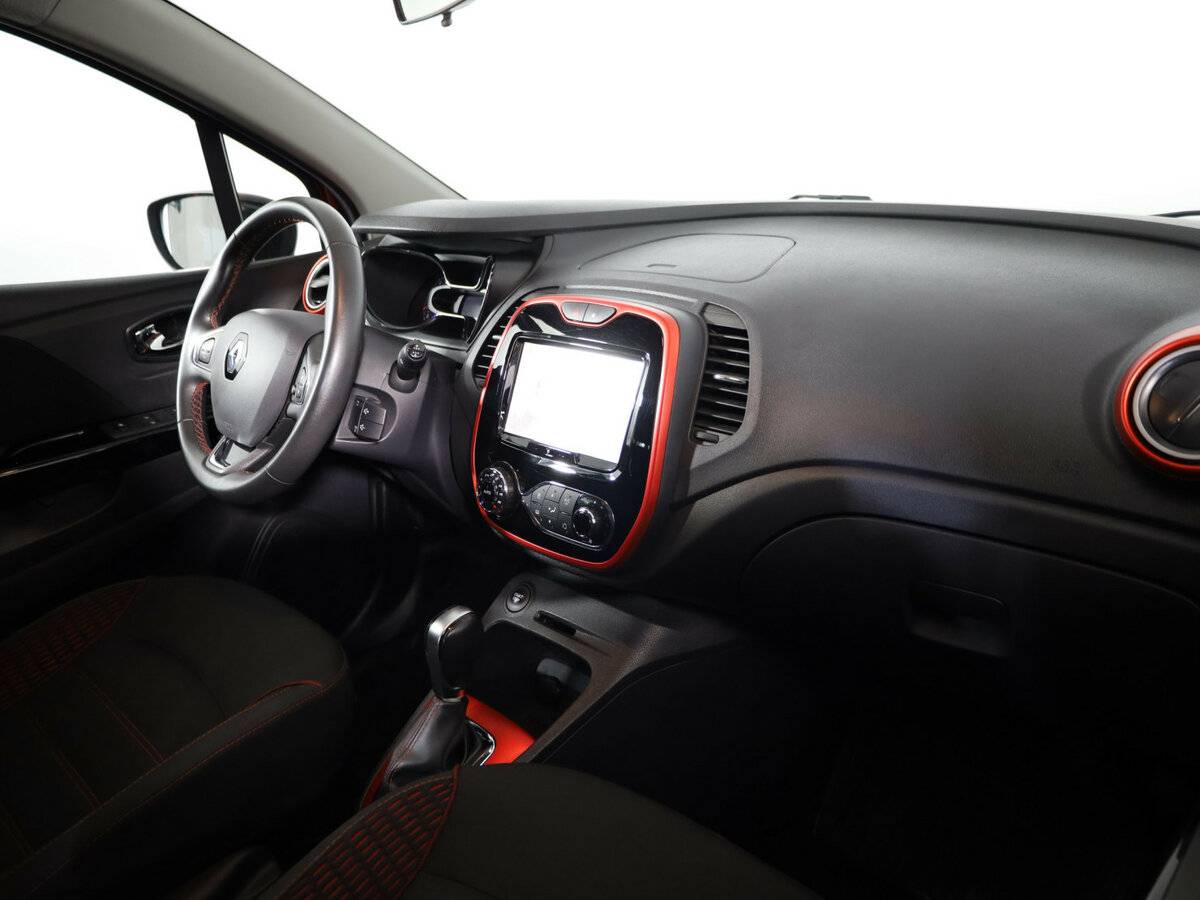 Купить Renault Kaptur с пробегом. Фото: #11