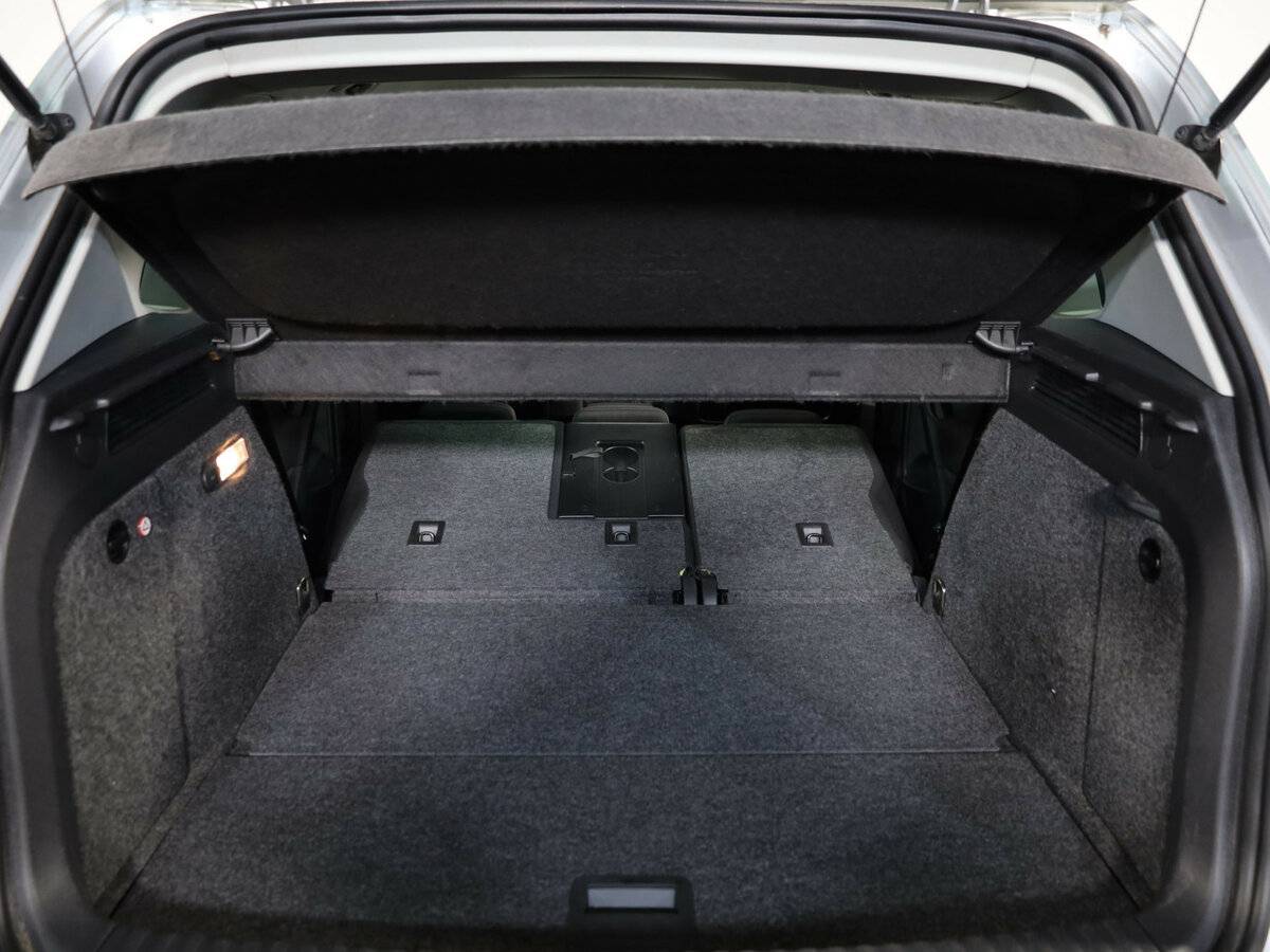 Купить Volkswagen Tiguan с пробегом. Фото: #17