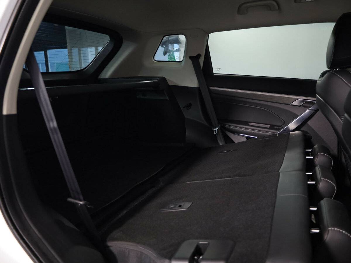 Купить Geely Atlas Pro с пробегом. Фото: #16