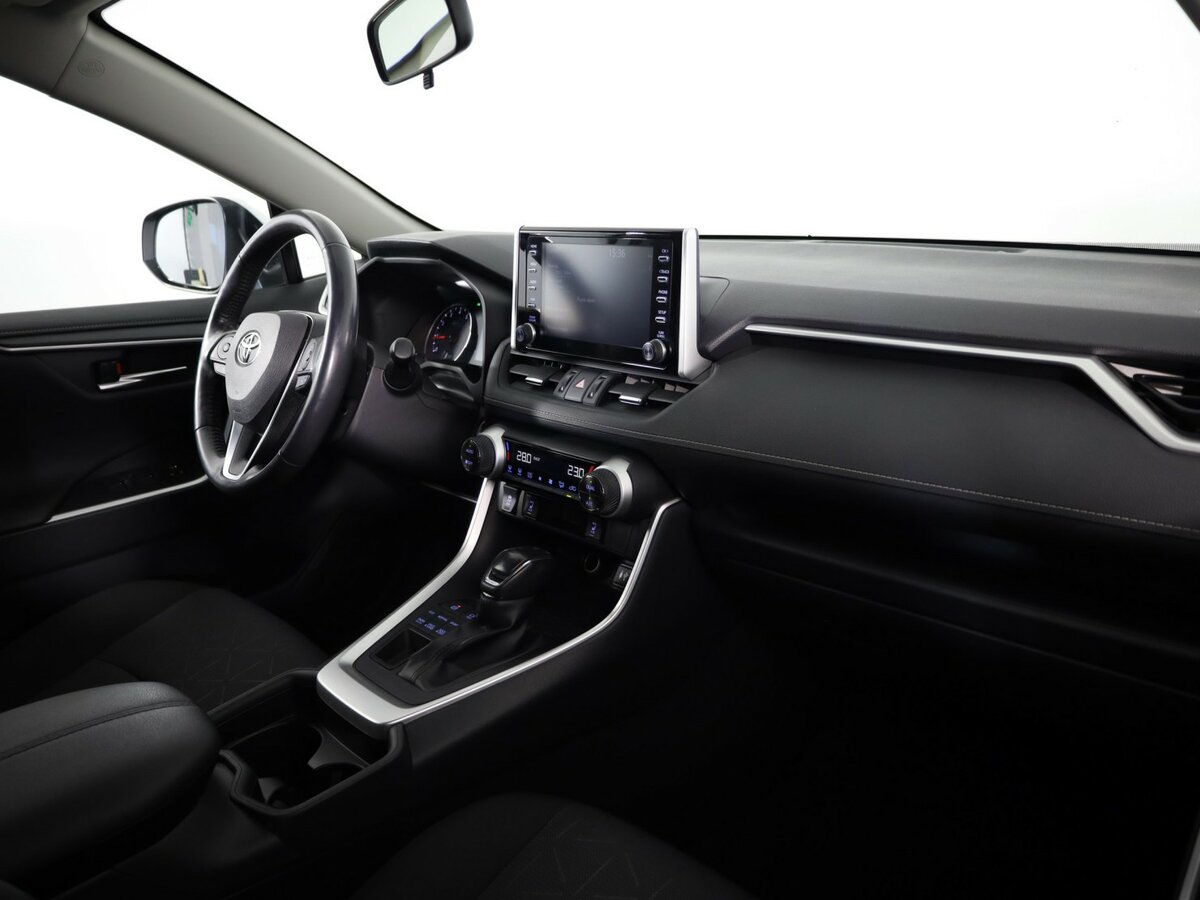 Купить Toyota RAV4 с пробегом. Фото: #10
