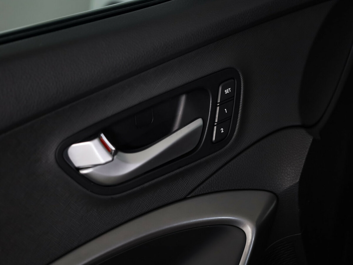Купить Hyundai Santa Fe с пробегом. Фото: #14