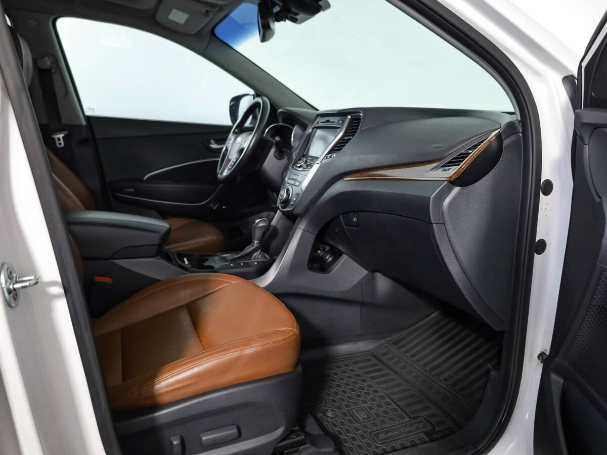 Купить Hyundai Santa Fe с пробегом. Фото: #27