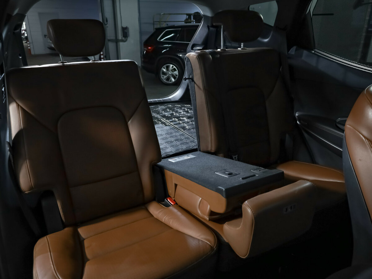 Купить Hyundai Santa Fe с пробегом. Фото: #31
