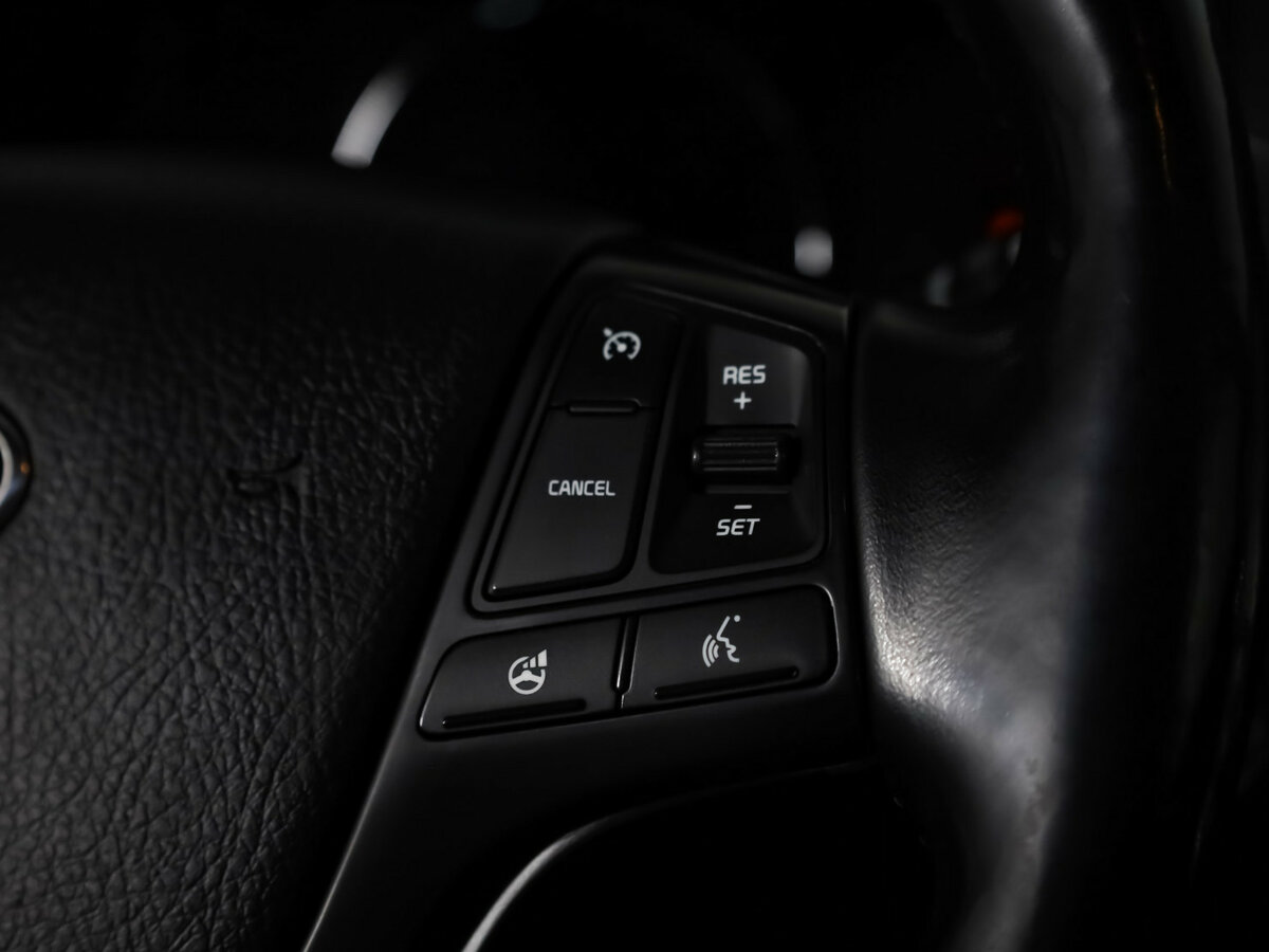 Купить Kia Sorento с пробегом. Фото: #10