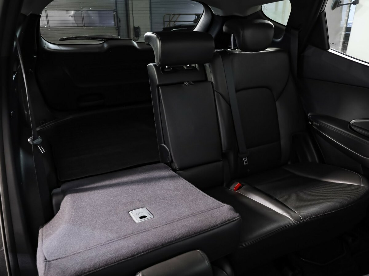 Купить Hyundai Santa Fe с пробегом. Фото: #24