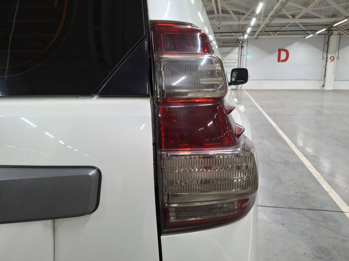 Купить Toyota Land Cruiser Prado с пробегом. Фото: #5