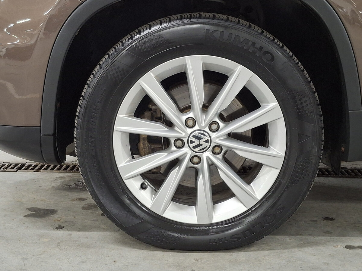 Купить Volkswagen Tiguan с пробегом. Фото: #17