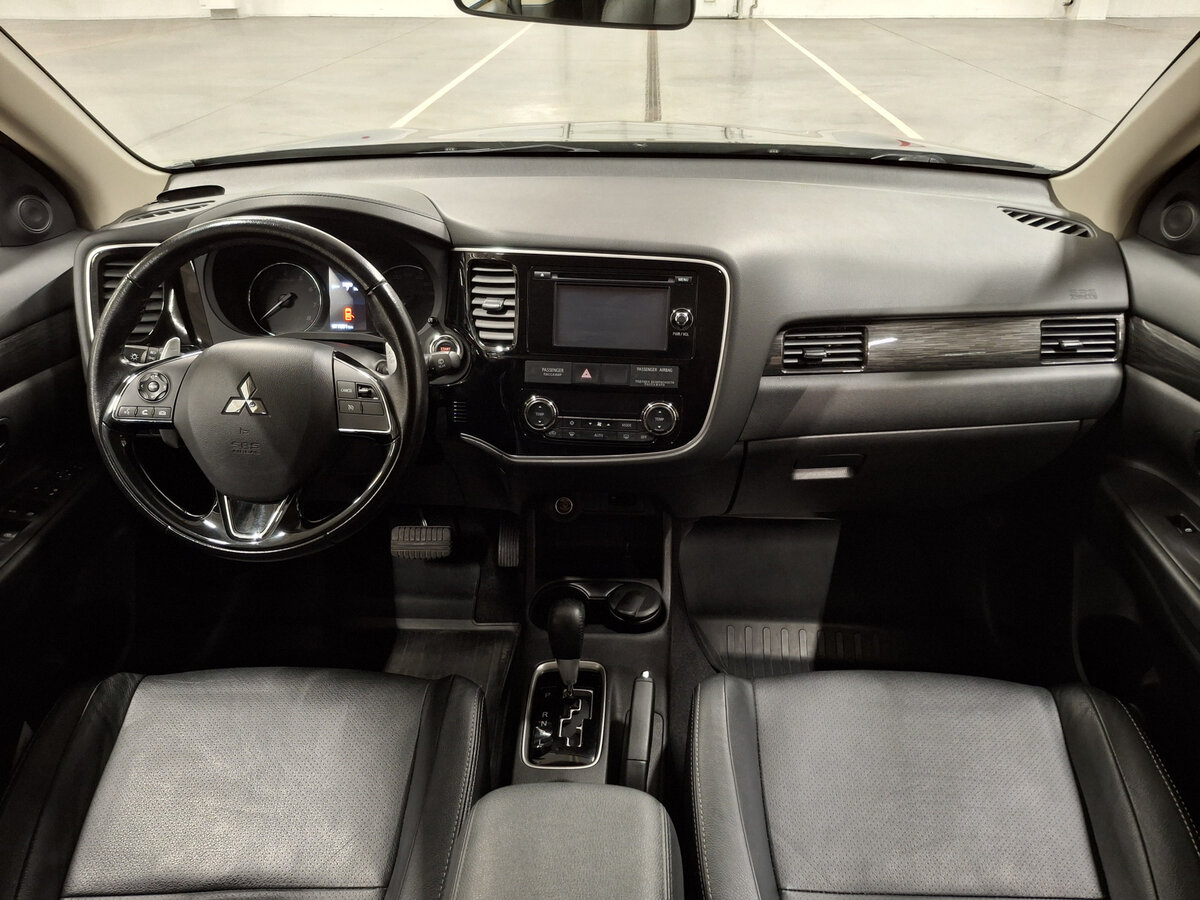 Купить Mitsubishi Outlander с пробегом. Фото: #13
