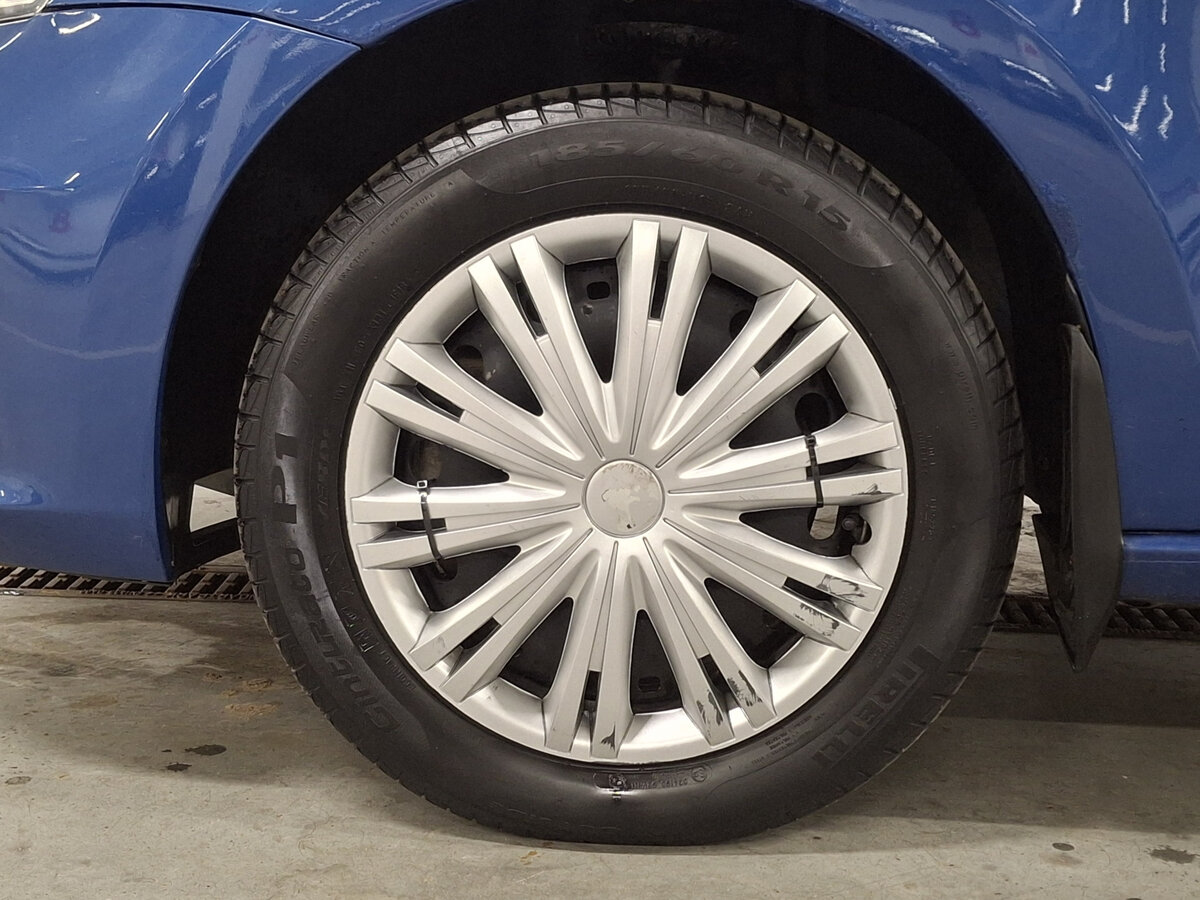 Купить Volkswagen Polo с пробегом. Фото: #17