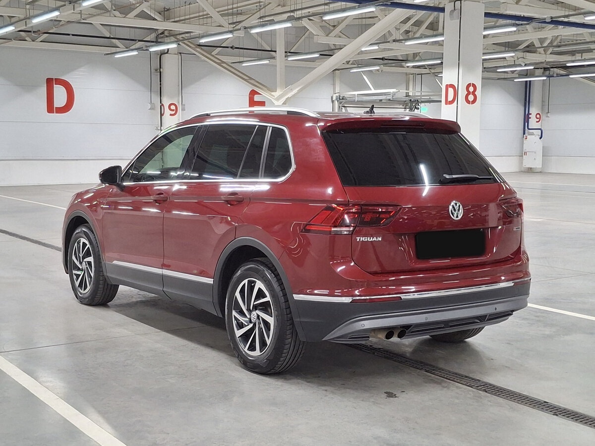 Купить Volkswagen Tiguan с пробегом. Фото: #6