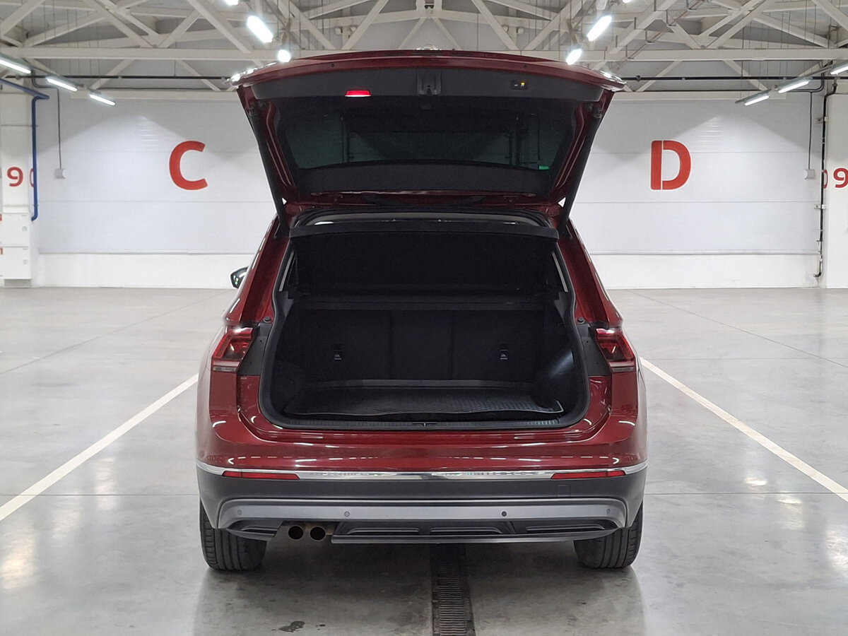 Купить Volkswagen Tiguan с пробегом. Фото: #9
