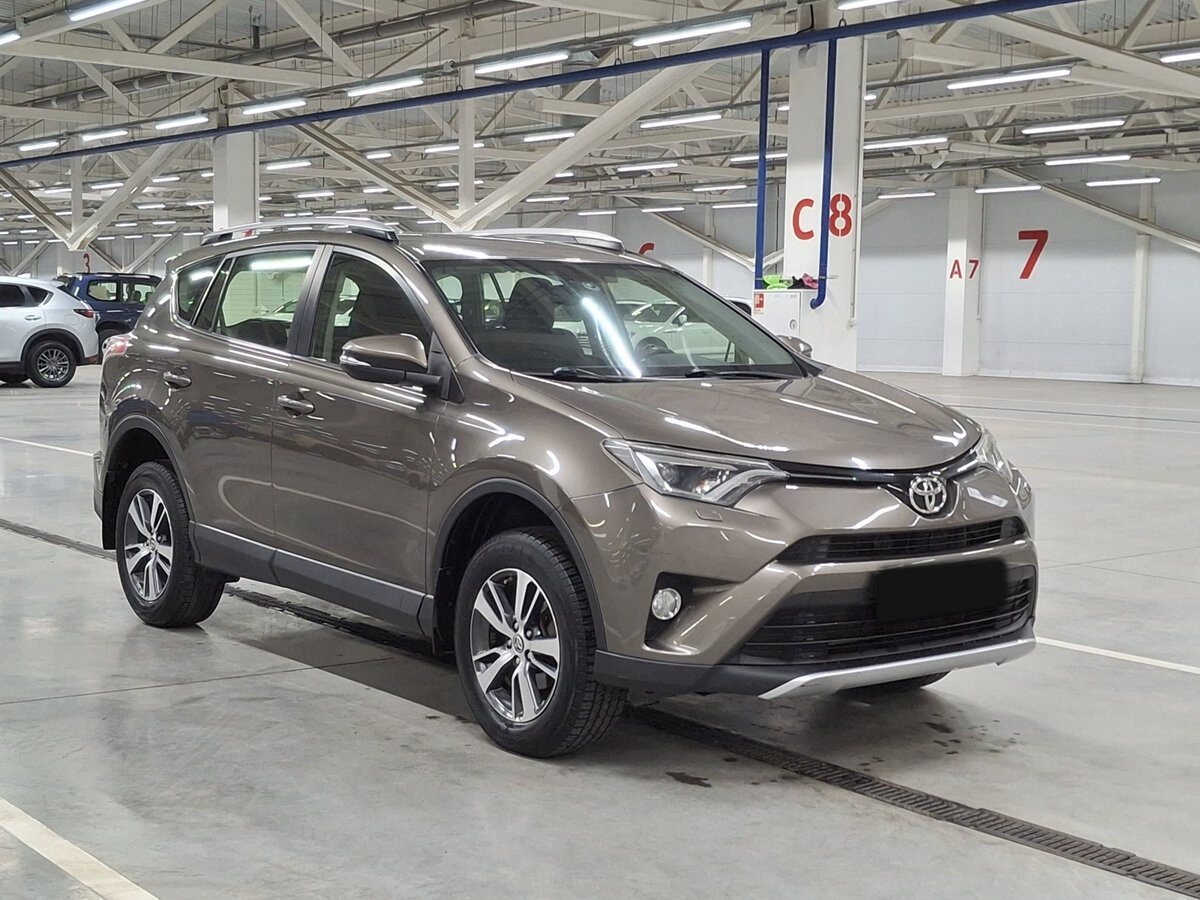 Купить Toyota RAV4 с пробегом. Фото: #2