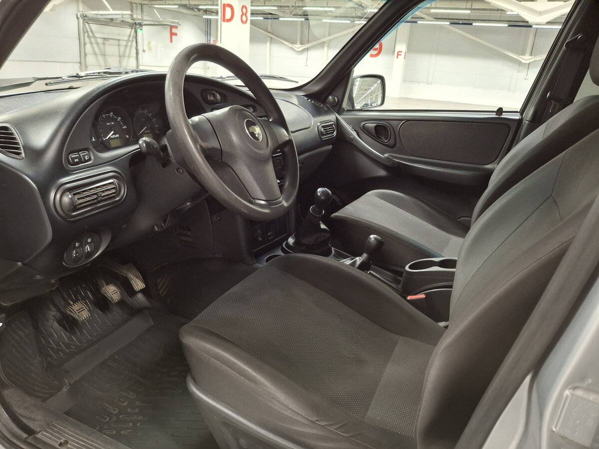 Купить Chevrolet Niva с пробегом. Фото: #15