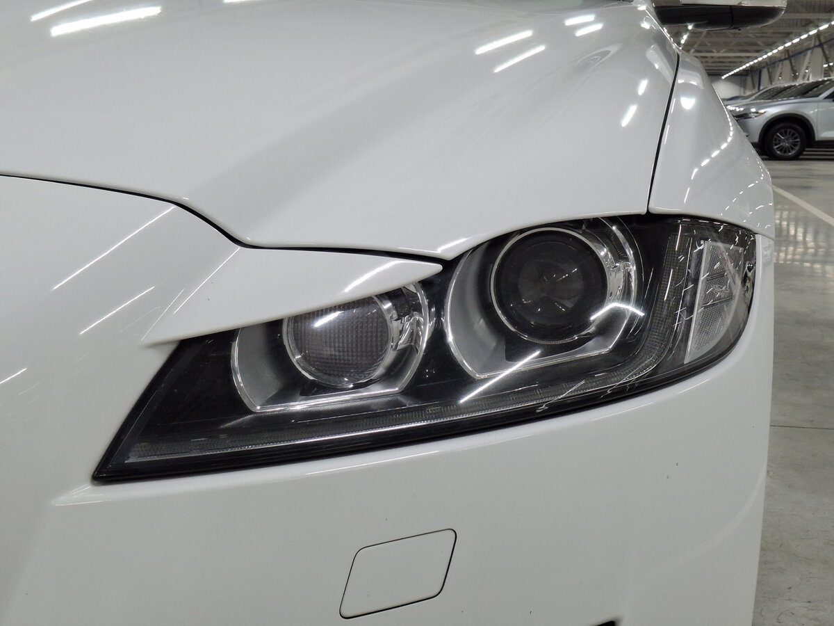 Купить Jaguar XF с пробегом. Фото: #16