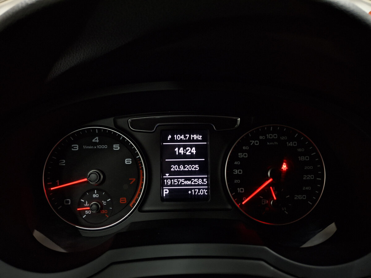 Купить Audi Q3 с пробегом. Фото: #12