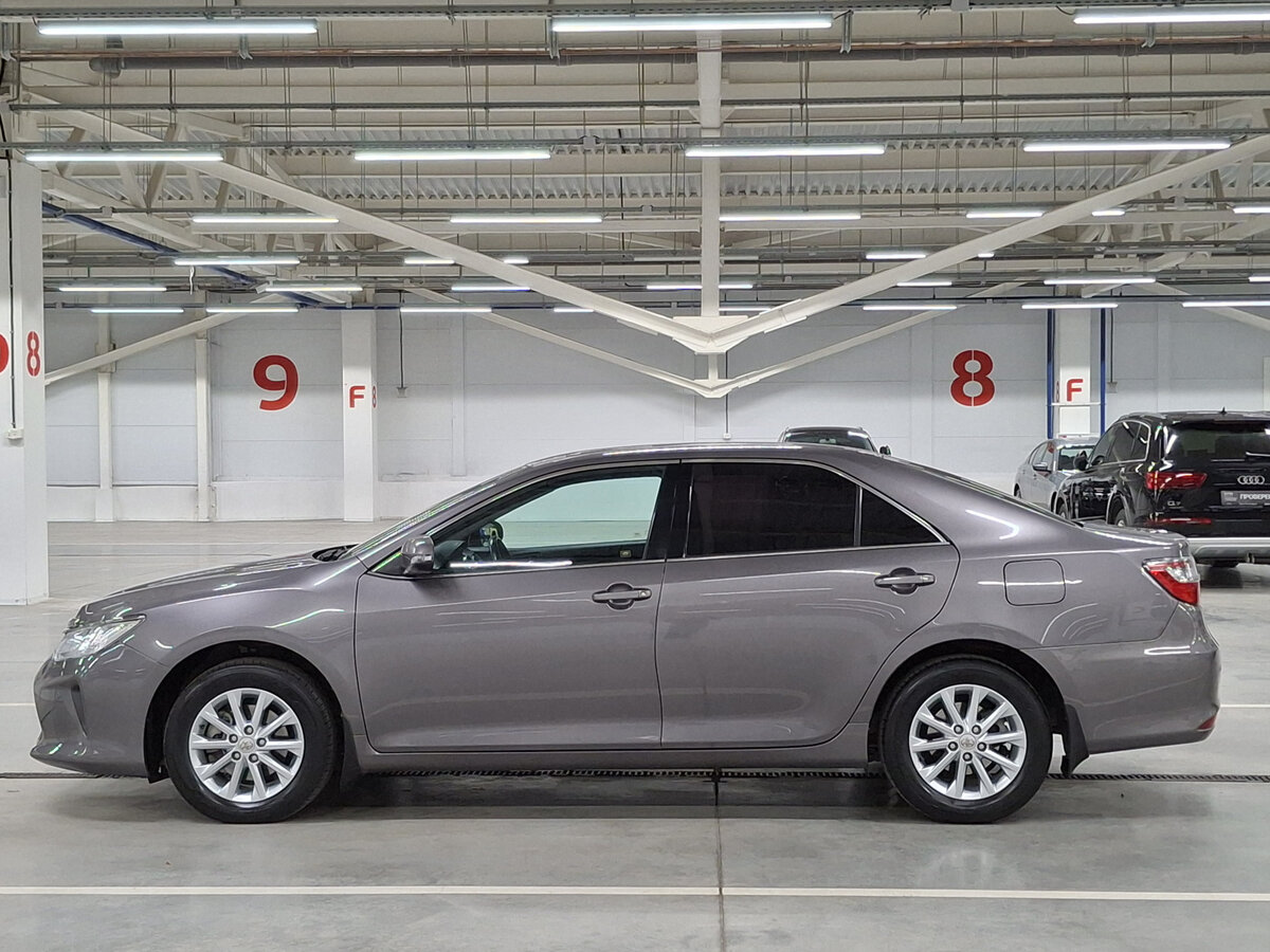 Купить Toyota Camry с пробегом. Фото: #7