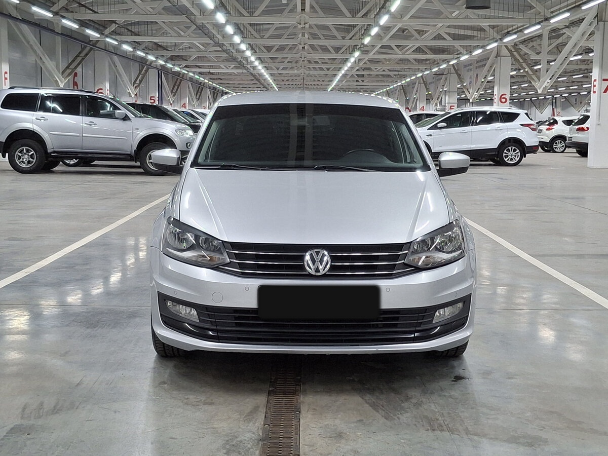 Купить Volkswagen Polo с пробегом. Фото: #1