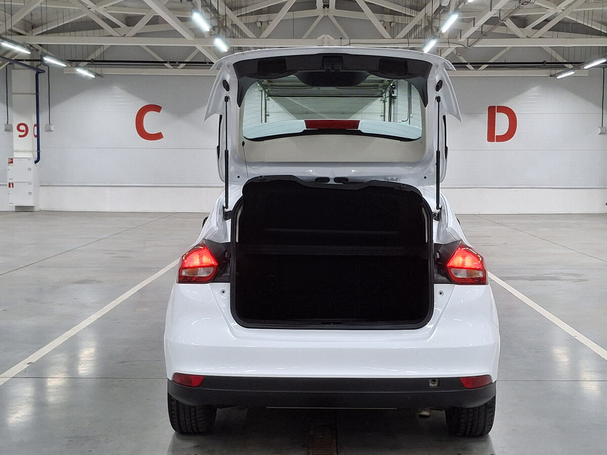 Купить Ford Focus с пробегом. Фото: #9