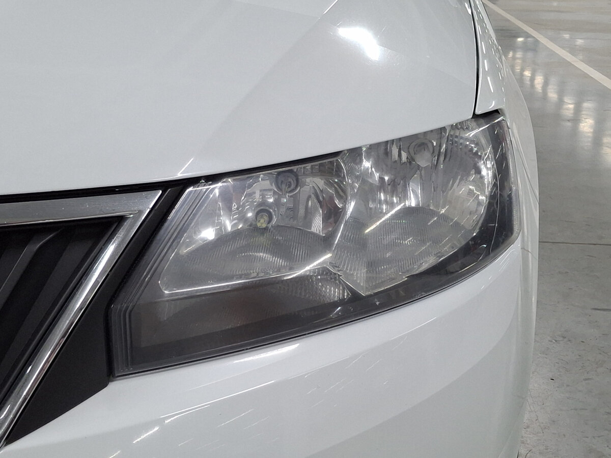 Купить Skoda Rapid с пробегом. Фото: #16