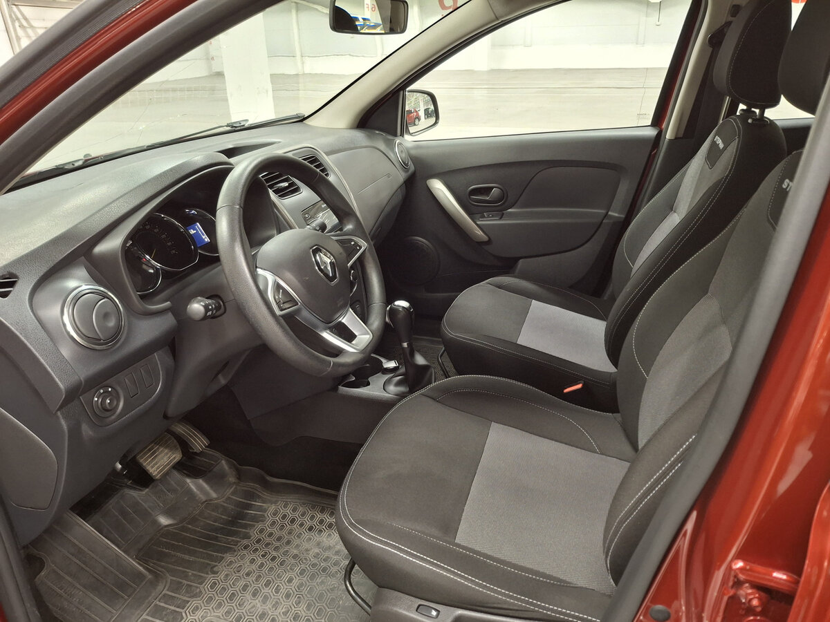 Купить Renault Sandero с пробегом. Фото: #15