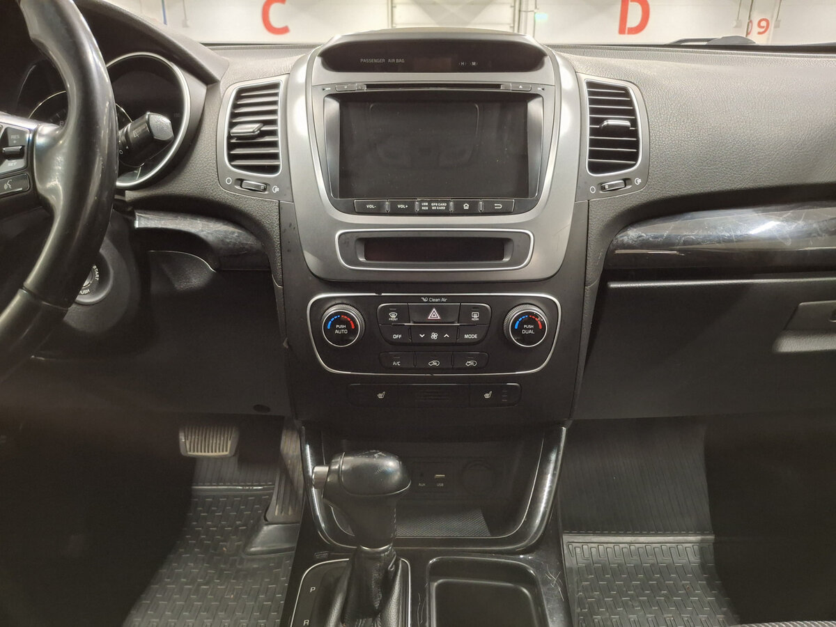 Купить Kia Sorento с пробегом. Фото: #14