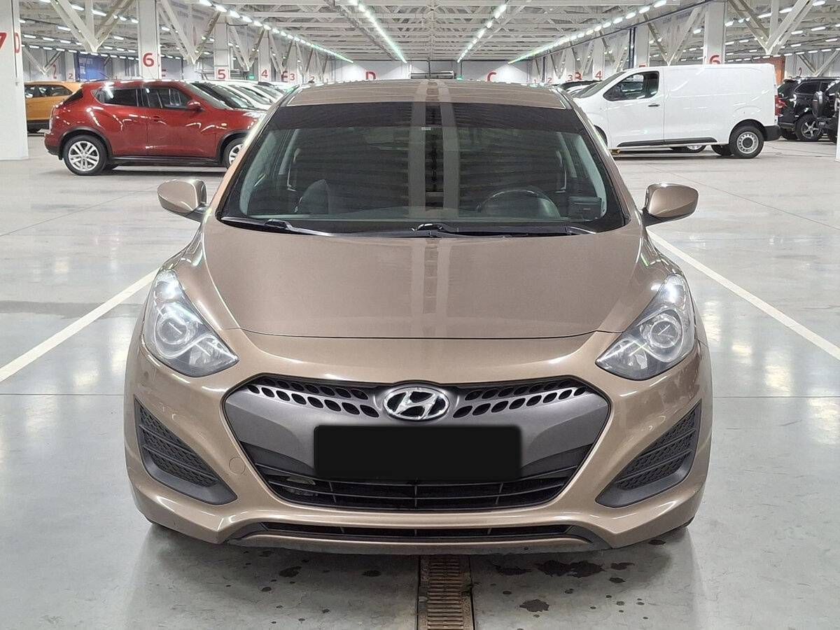 Купить Hyundai i30 с пробегом. Фото: #1