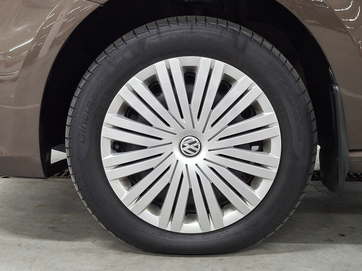 Купить Volkswagen Polo с пробегом. Фото: #17