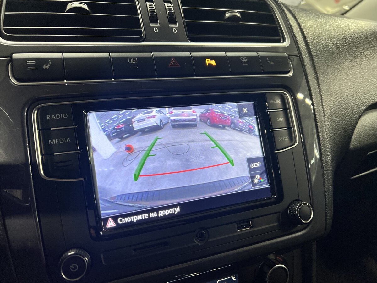 Купить Volkswagen Polo с пробегом. Фото: #19