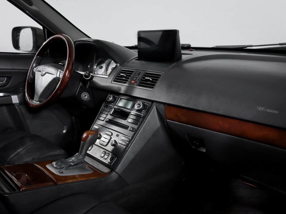 Купить Volvo XC90 с пробегом. Фото: #8