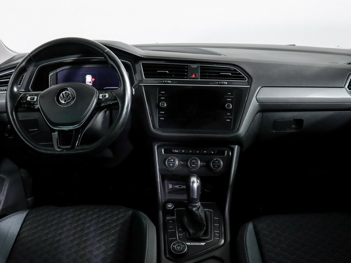 Купить Volkswagen Tiguan с пробегом. Фото: #9