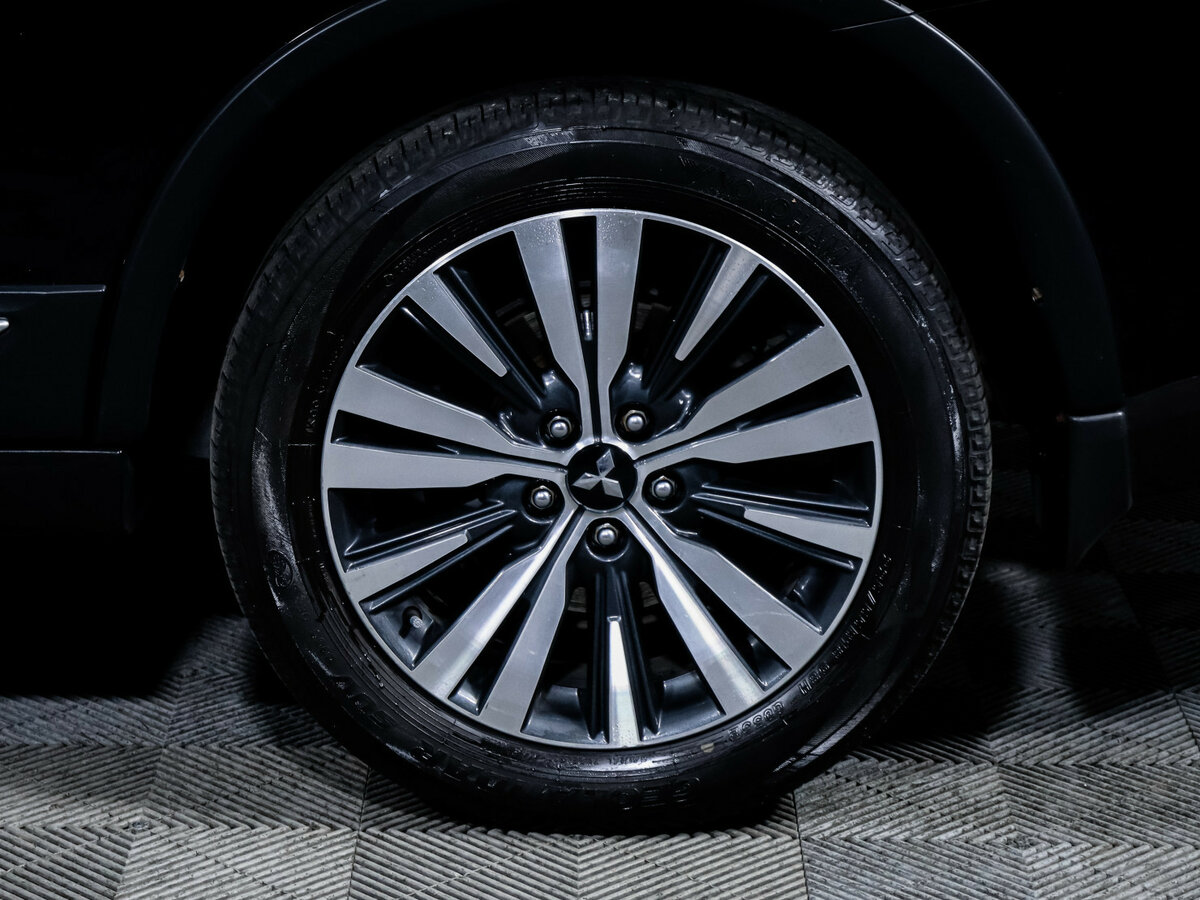 Купить Mitsubishi Outlander с пробегом. Фото: #14