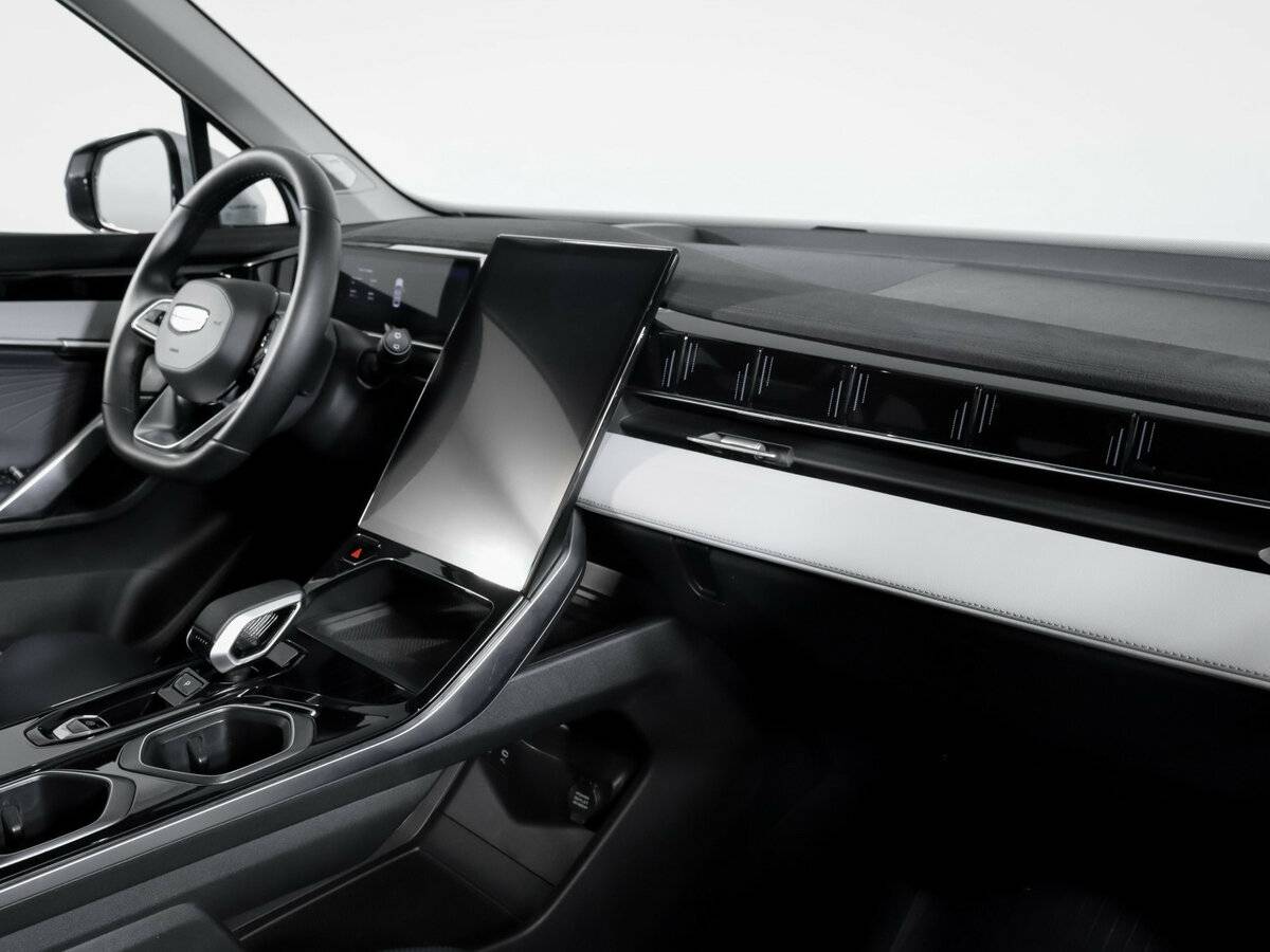 Купить Geely Atlas с пробегом. Фото: #8