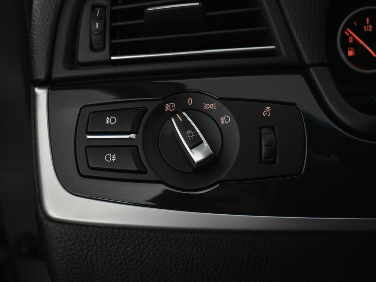 Купить BMW 5 серии с пробегом. Фото: #13