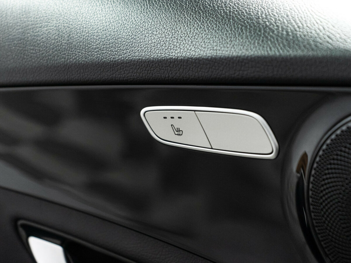 Купить Mercedes-Benz C-Класс с пробегом. Фото: #16