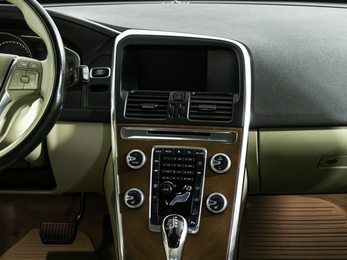 Купить Volvo XC60 с пробегом. Фото: #12
