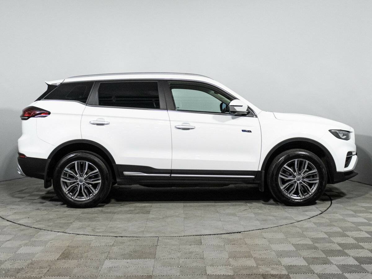 Купить Geely Atlas Pro с пробегом. Фото: #3